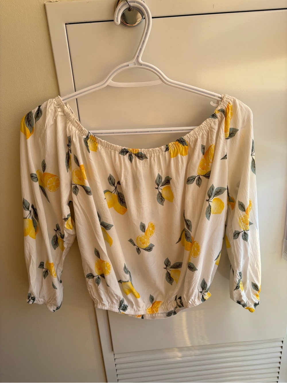 Women’s Off-Shoulder Lemon Print Top